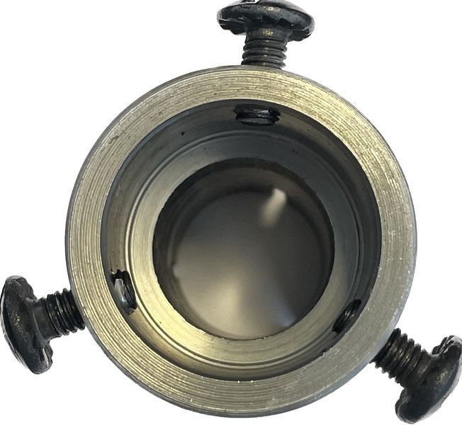 Adapter do rury wydechowej generatora
